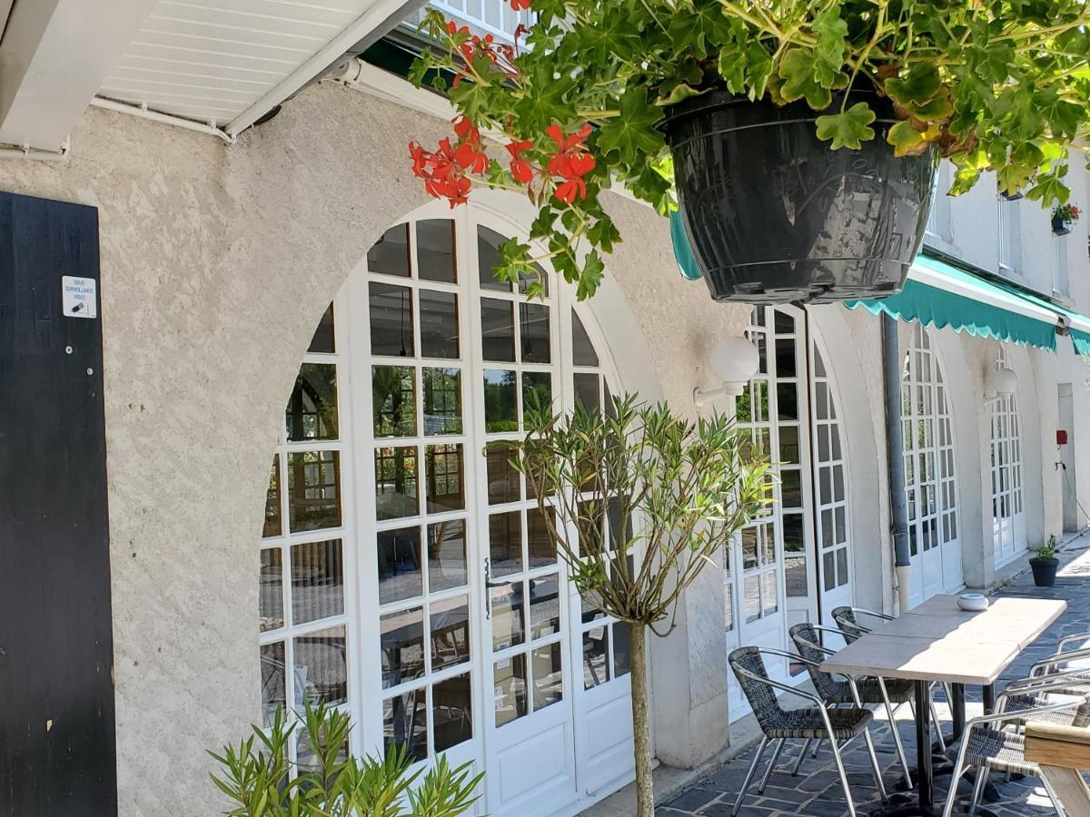 L'Auberge Saint-Viance Exterior photo